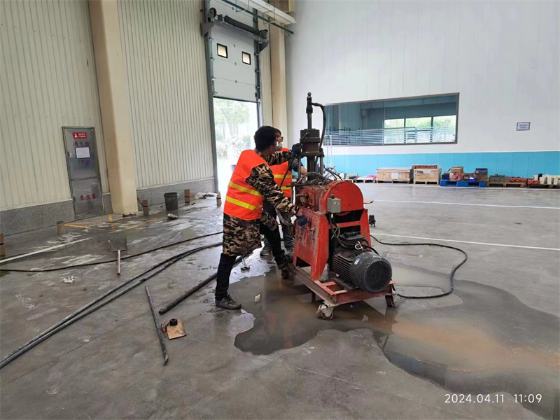 禄劝厂房地面下沉塌陷注浆加固施工